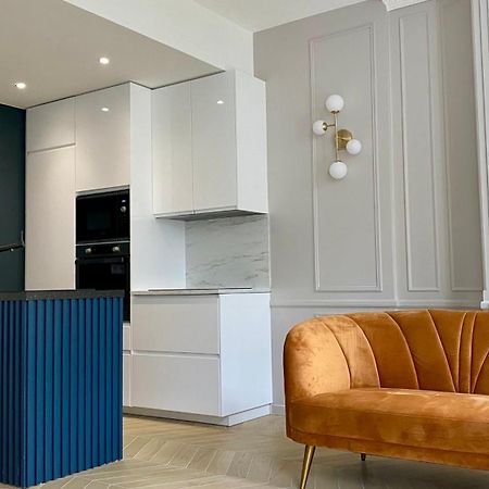 Appartement Apollinaire Au Coeur De Лорьян Экстерьер фото